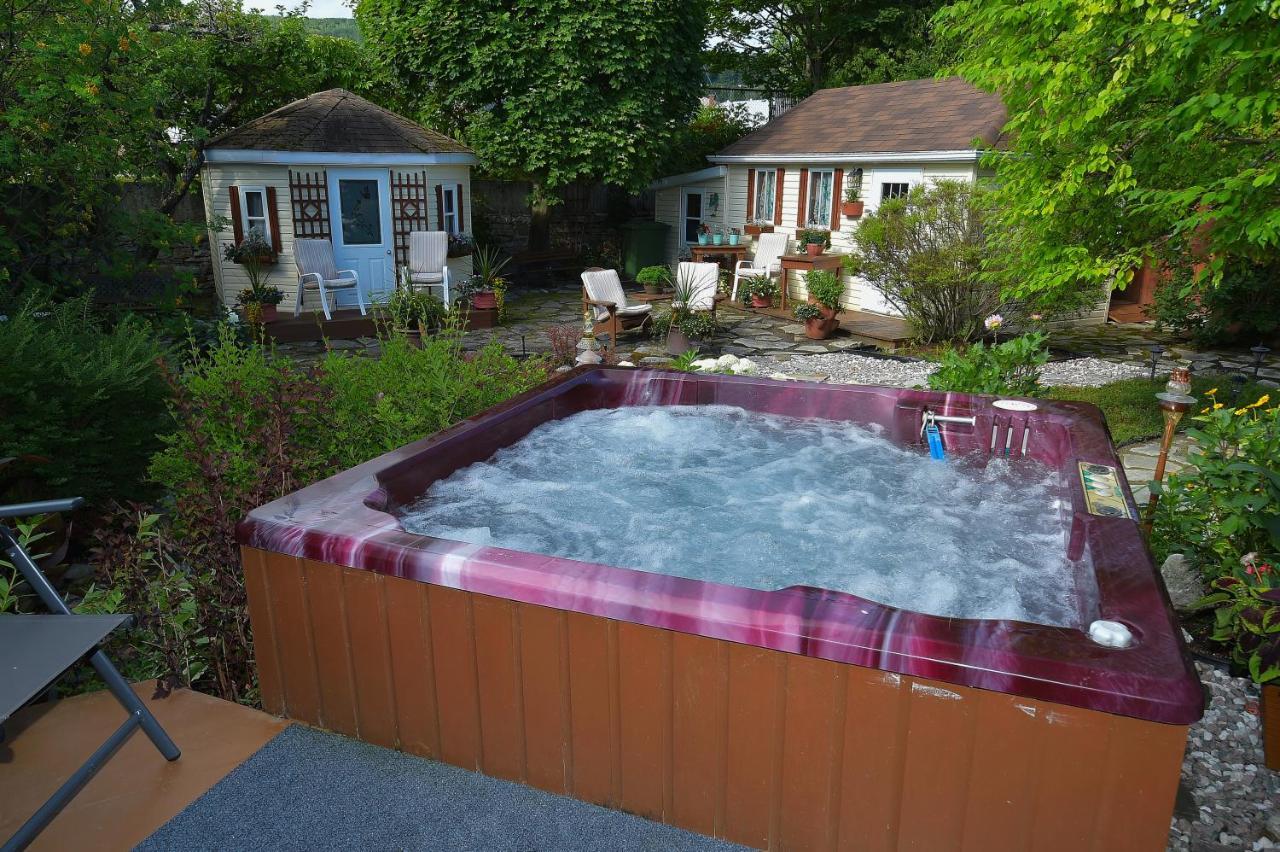 La Maison Dufour & Bouchard Bed and Breakfast La Malbaie Eksteriør billede
